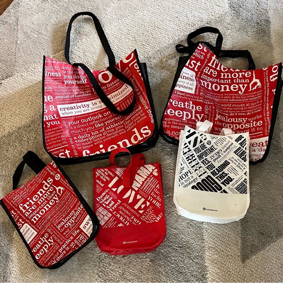 Lululemon Reusable Bags Lot Of 5 2 Large 3 Small - Picture 1 of 3